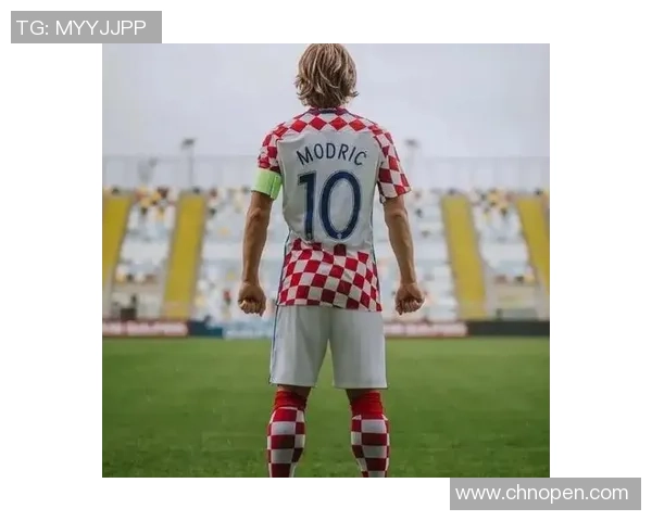 足球百大球星魔笛是谁揭秘克罗地亚中场大师莫德里奇传奇生涯